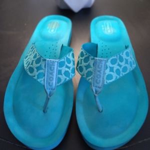 Coach flip flops size 8B blue teal GUC summer beach nautical  casual